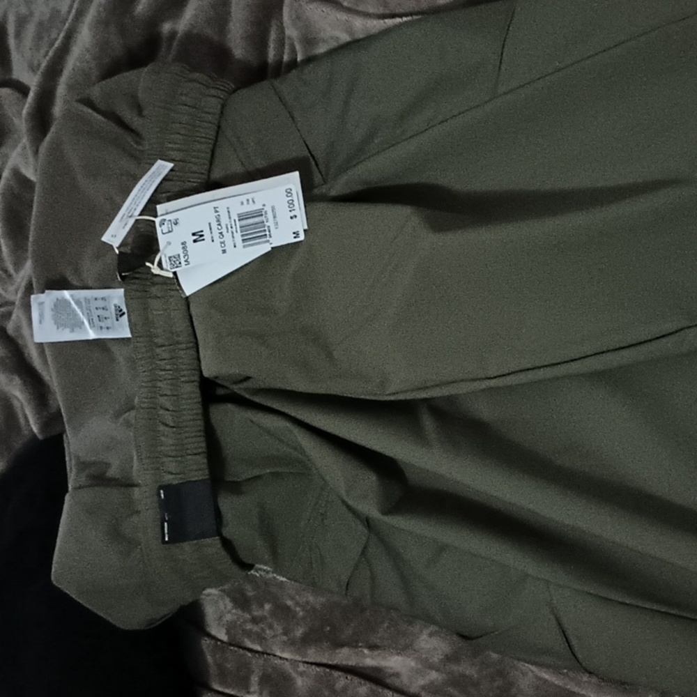 Adidas - Picture 3 of 4